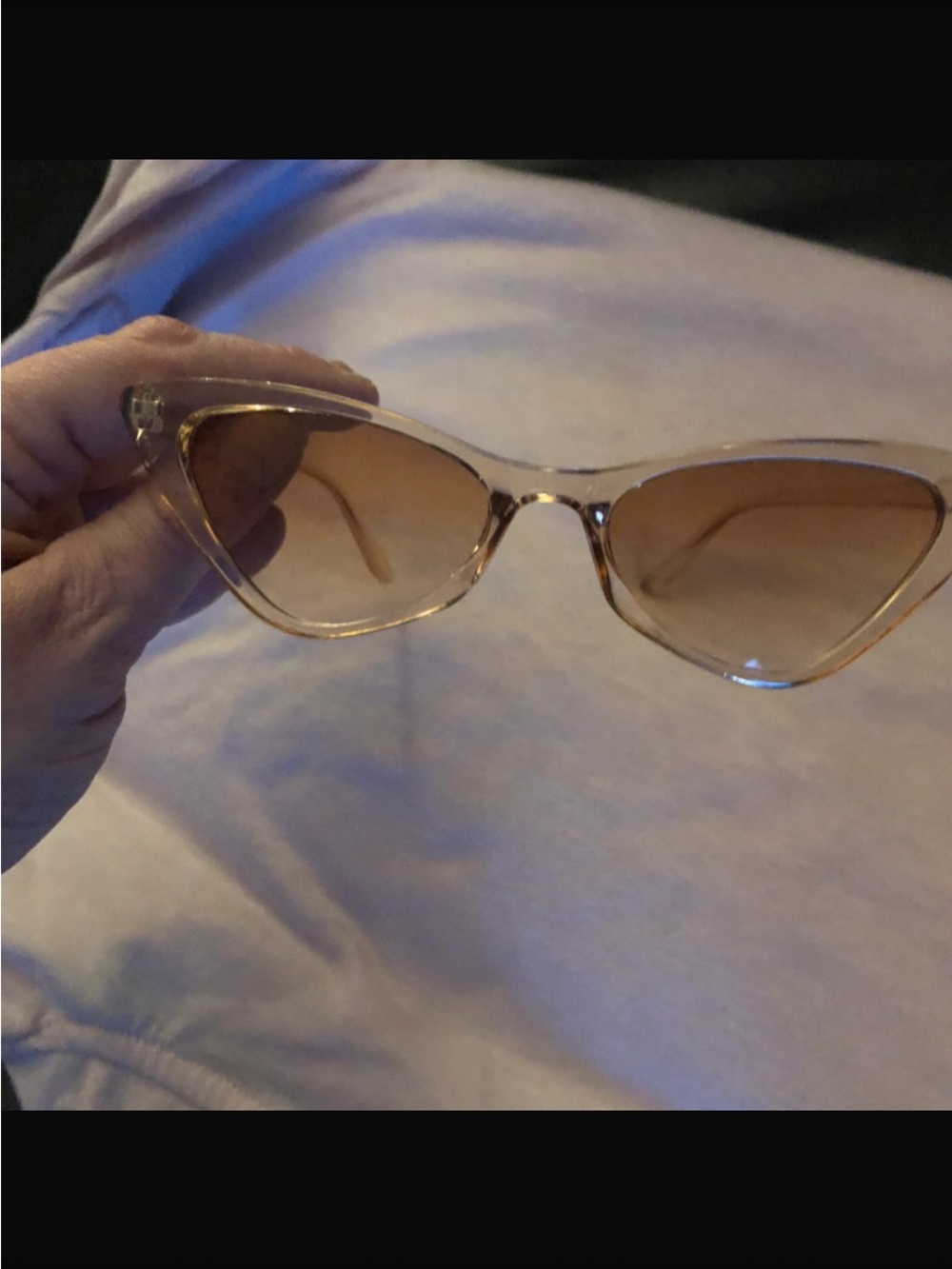 Classic Cat-Eye Women’s Sunglasses - Transparent Amber